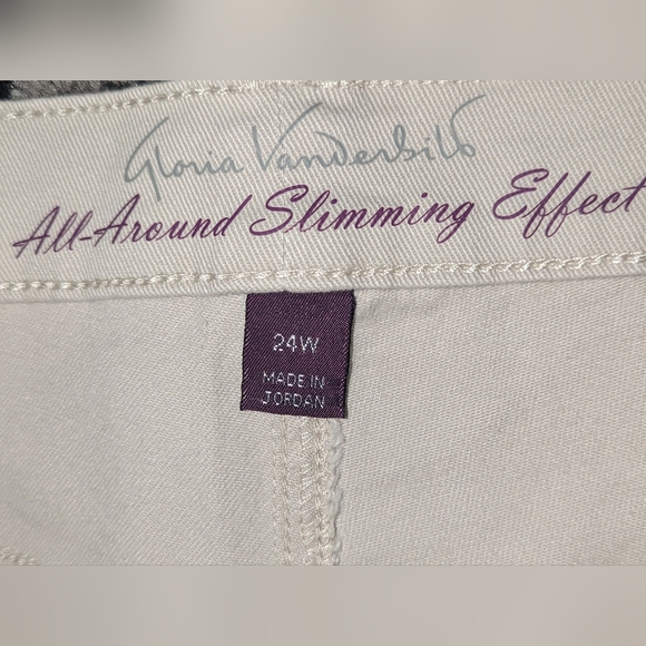 NWT,Gloria Vanderbilt Amanda,khaki, stretch, slimming capris-women's 24w - Picture 5 of 7